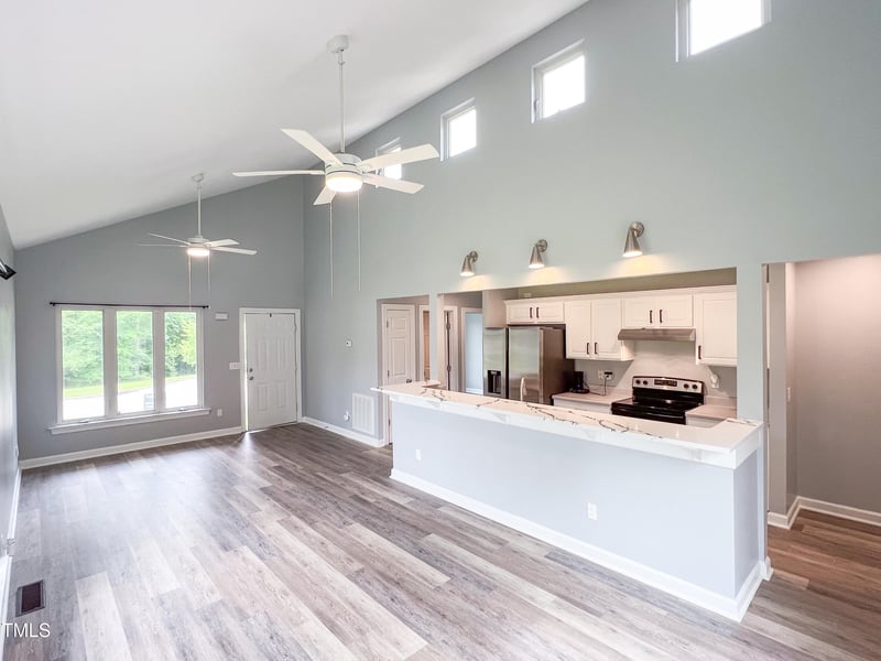 1809 Coltrane Ct, Raleigh, NC 27610