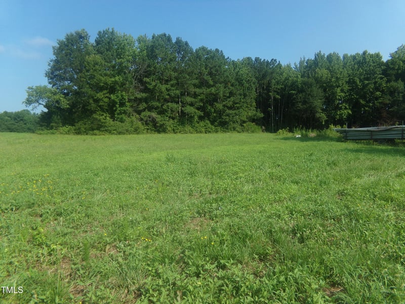 1809 Johnson Town Rd, Zebulon, NC 27597