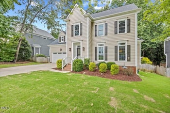 1809 Misty Hollow Ln, Apex, NC 27502