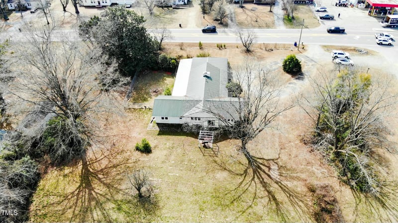 1809 Nc 42 , Willow Springs, NC 27592