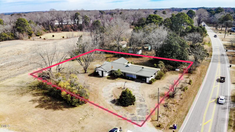 1809 Nc 42 , Willow Springs, NC 27592