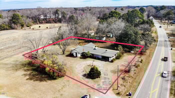 1809 Nc 42 , Fuquay Varina, NC 27526