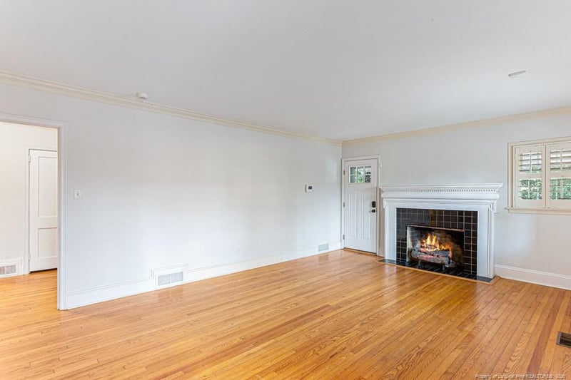 1809 Pugh St, Fayetteville, NC 28305