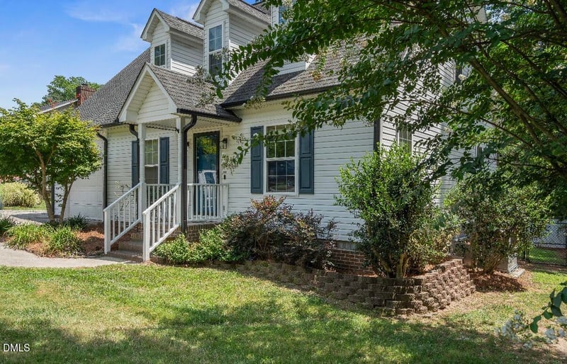1809 Saddlewood Ln, Sanford, NC 27330