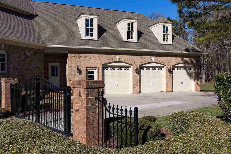 1809 Shady Hill Ln, Wake Forest, NC 27587