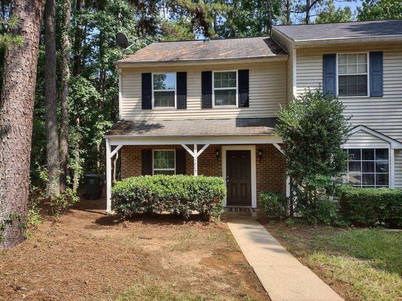 1809 Trailwood Dr, Raleigh, NC 27606