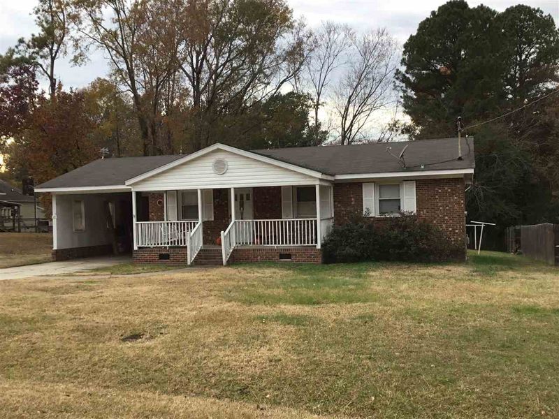 181 N Alan St, Angier, NC 27501