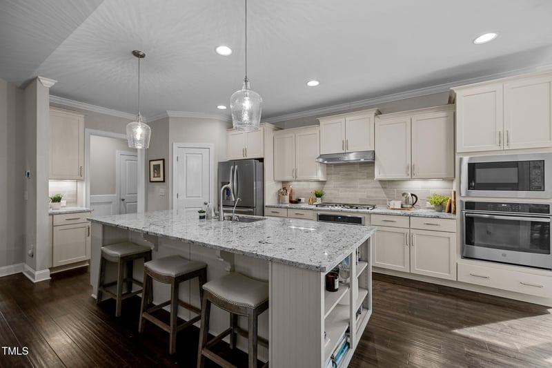181 Colonial Ridge Dr, Pittsboro, NC 27312