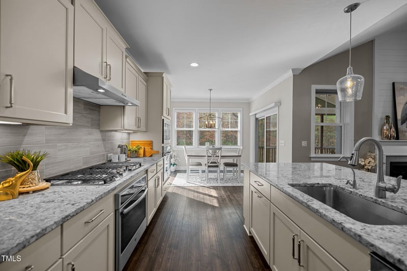 181 Colonial Ridge Dr, Pittsboro, NC 27312