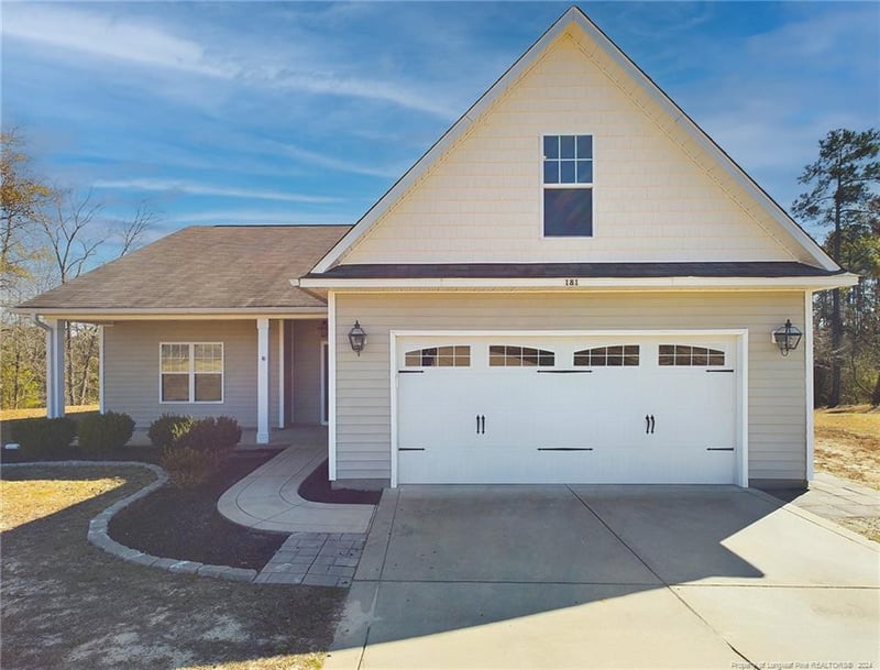 181 Cordelia Ct, Fayetteville, NC 28306