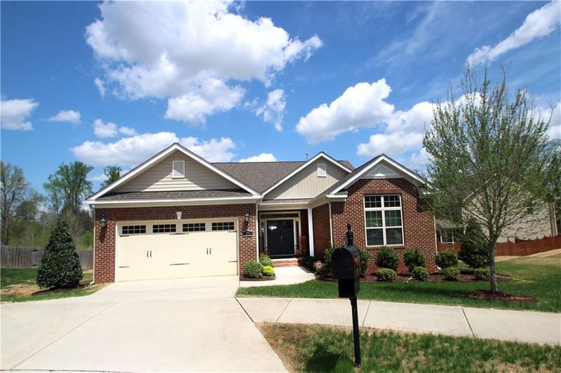 181 Elgin Ct, Burlington, NC 27215