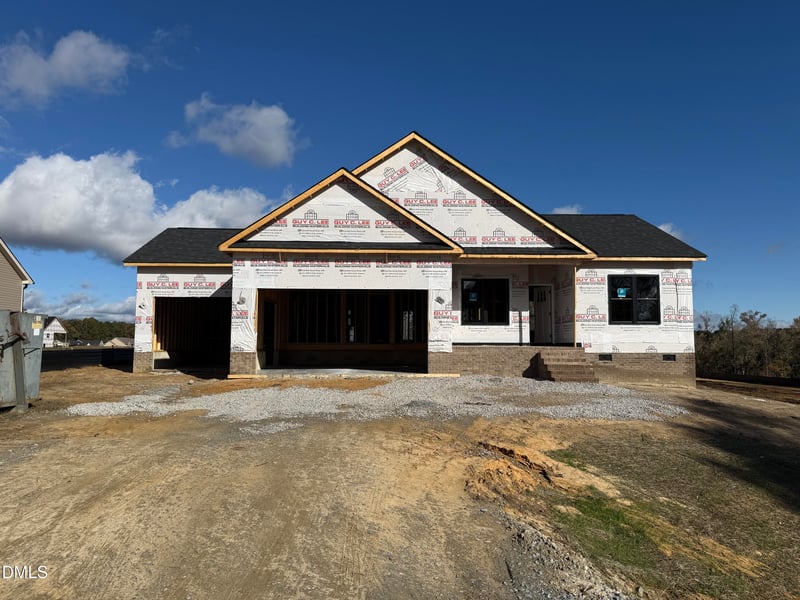 181 Royal Ave, Selma, NC 27576