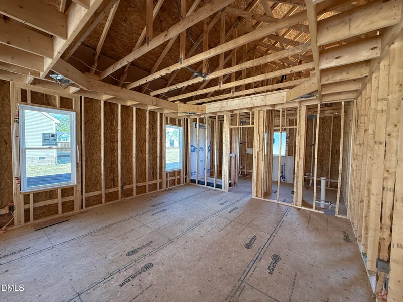 181 Royal Ave, Selma, NC 27576