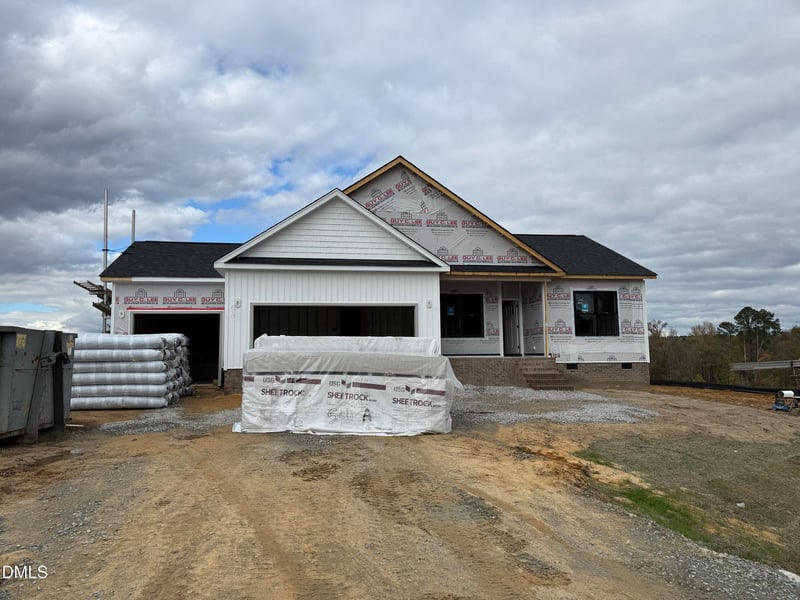 181 Royal Ave, Selma, NC 27576