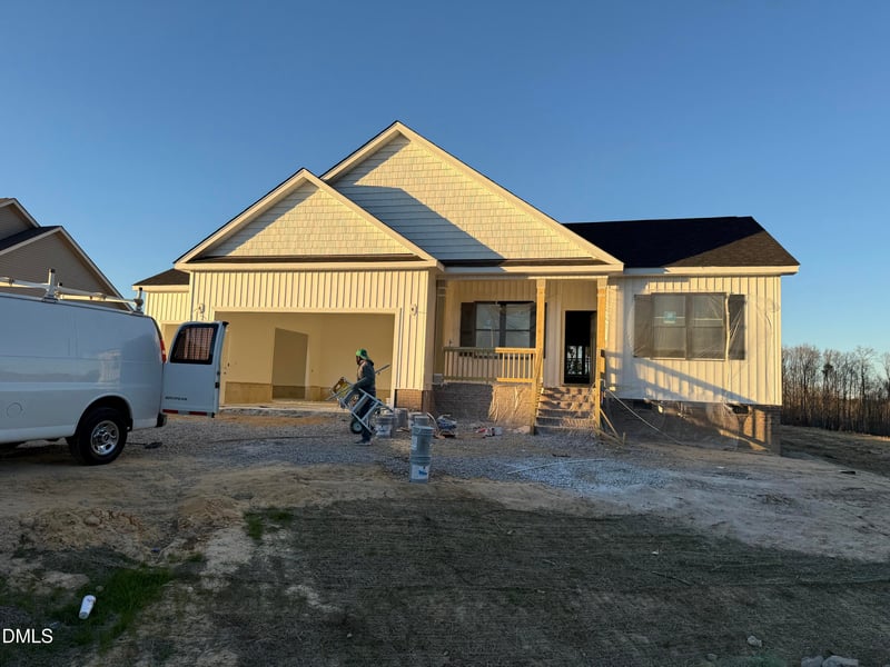 181 Royal Ave, Selma, NC 27576