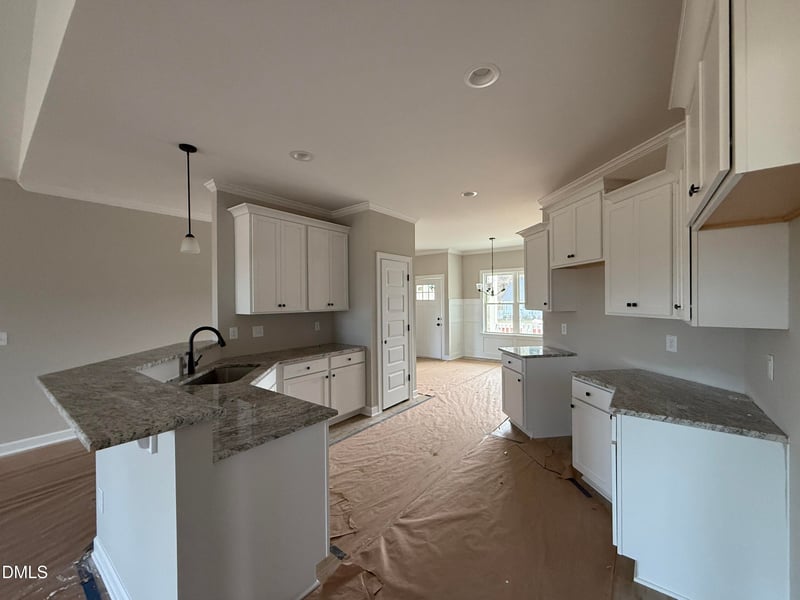 181 Royal Ave, Selma, NC 27576