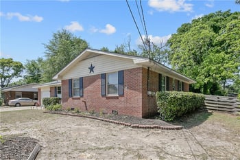 1810 Ashton Rd, Fayetteville, NC 28304