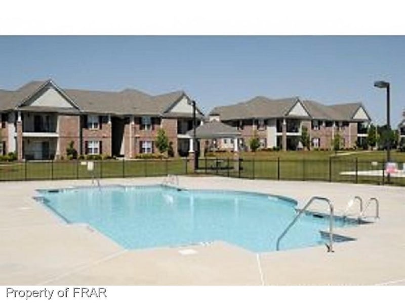 1810 Balmoral Dr, Fayetteville, NC 28304