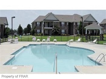 1810 Balmoral Dr, Fayetteville, NC 28304