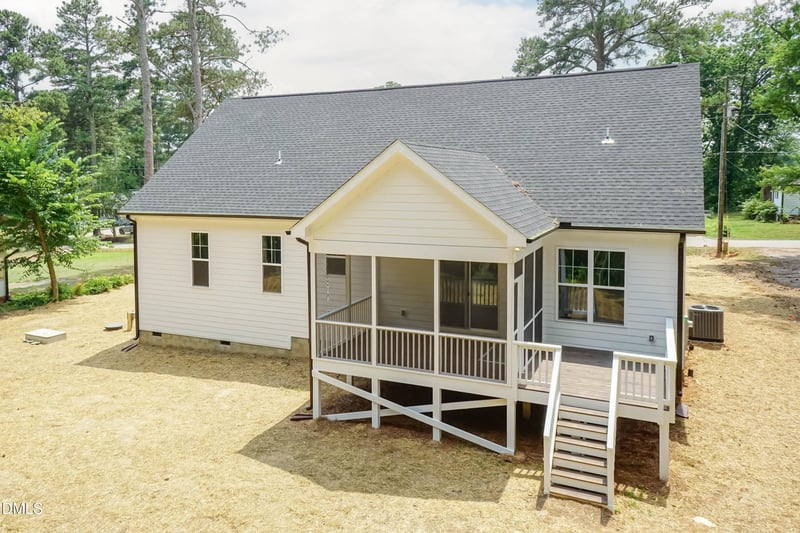 1810 Irish Blvd, Sanford, NC 27332