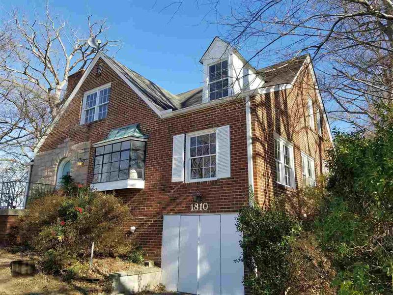 1810 N Roxboro St, Durham, NC 27701