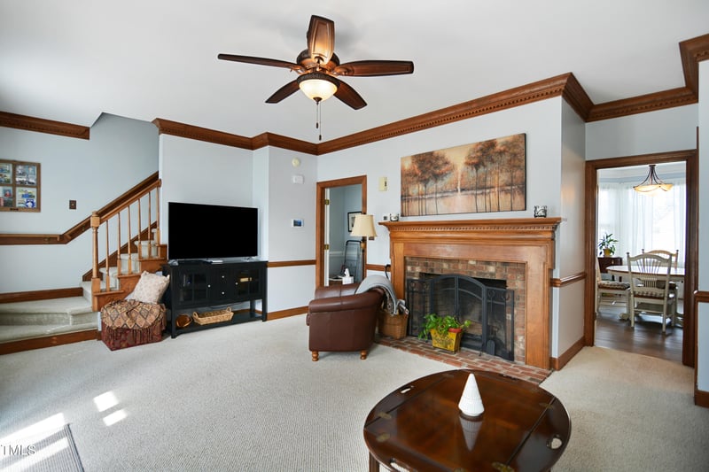 1811 Carrington Dr, Raleigh, NC 27615
