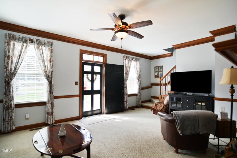 1811 Carrington Dr, Raleigh, NC 27615
