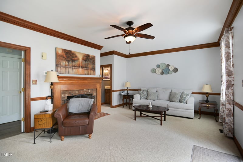 1811 Carrington Dr, Raleigh, NC 27615