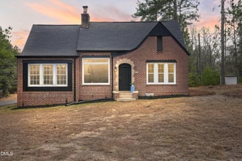 1811 Carthage St, Sanford, NC 27330