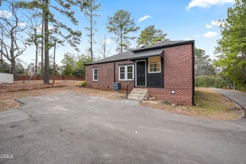 1811 Carthage St, Sanford, NC 27330