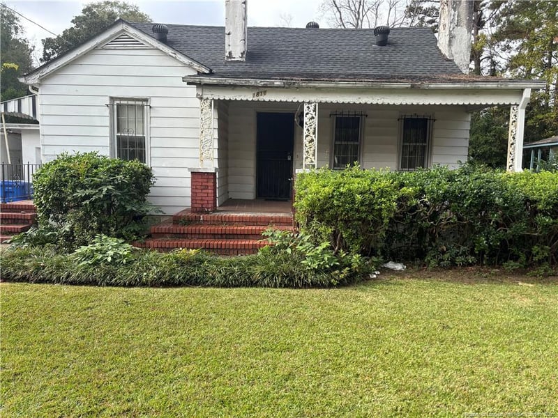 1811 Harris St, Fayetteville, NC 28301