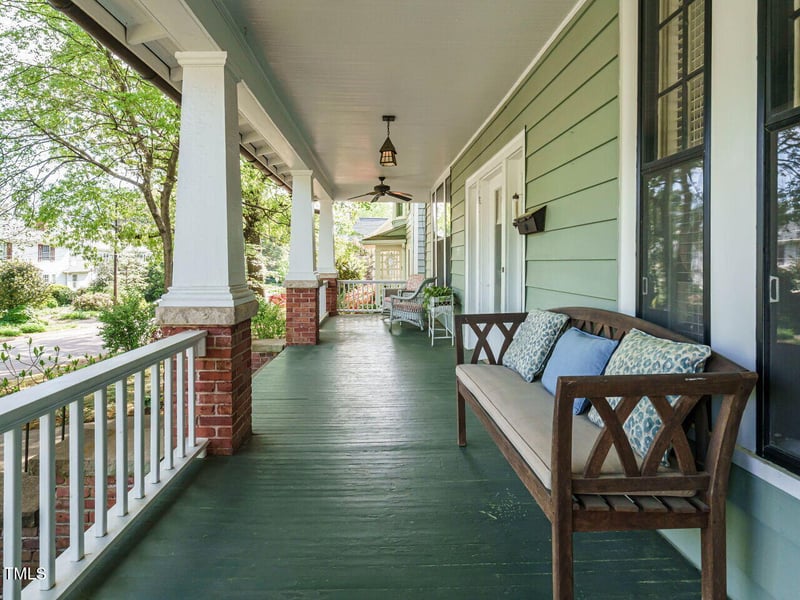 1811 Park Dr, Raleigh, NC 27605