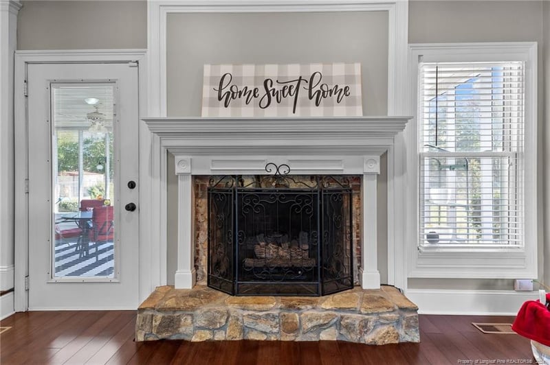 1811 Rivergate Rd, Fayetteville, NC 28304
