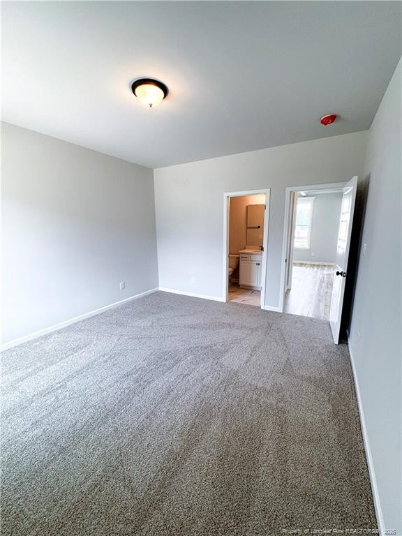 1811 Smith Farm St, Fayetteville, NC 28306