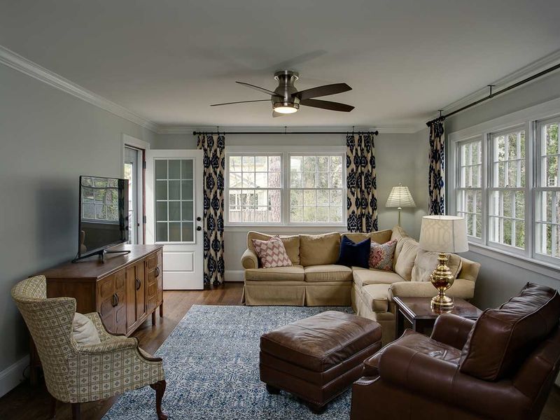 1812 Arlington St, Raleigh, NC 27608
