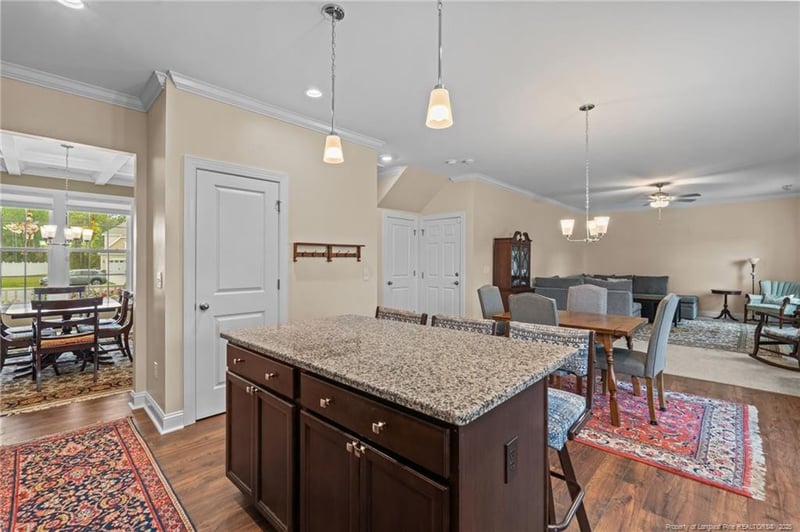 1812 Bahan Ct, Fayetteville, NC 28312