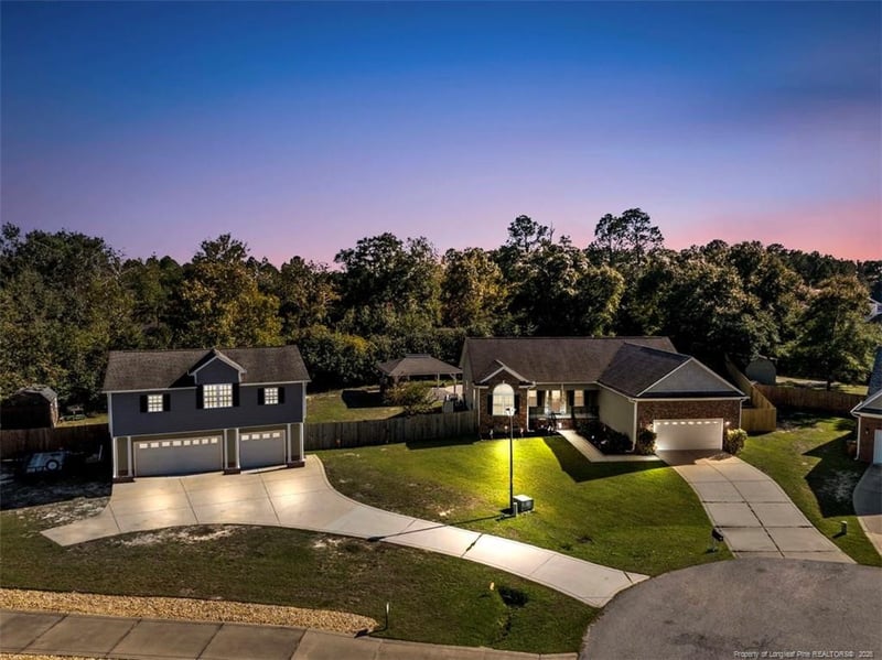 1812 Citidancer Ct, Hope Mills, NC 28348