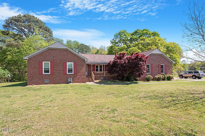 1812 Creekview Dr, Clayton, NC 27520