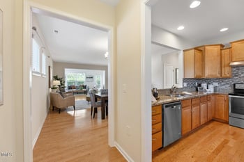 1812 Horne Creek Dr, Durham, NC 27703