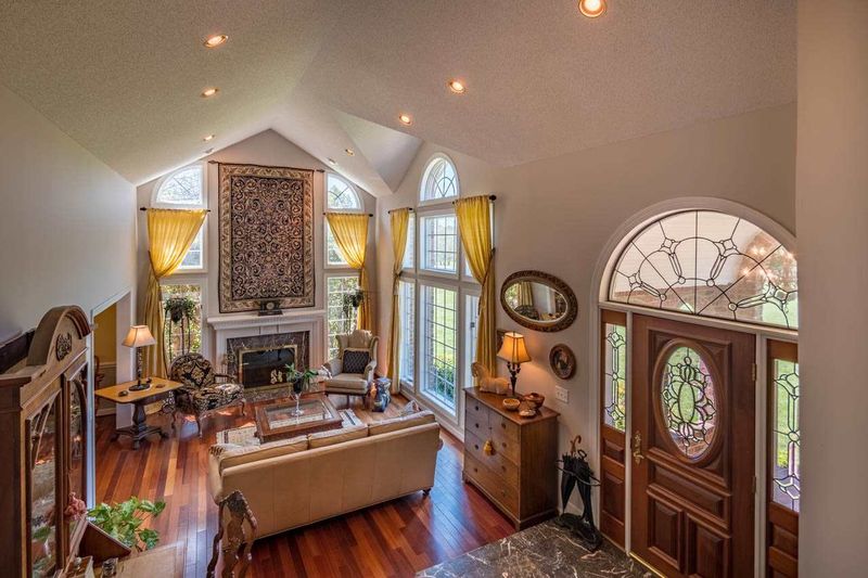 1812 Mclennans Farm Rd, Chapel Hill, NC 27516