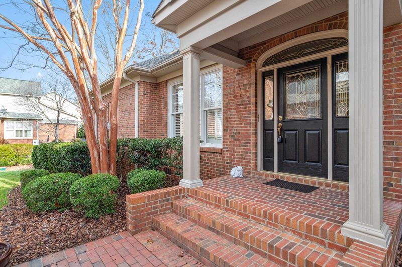 1812 Middlebrook Dr, Raleigh, NC 27615