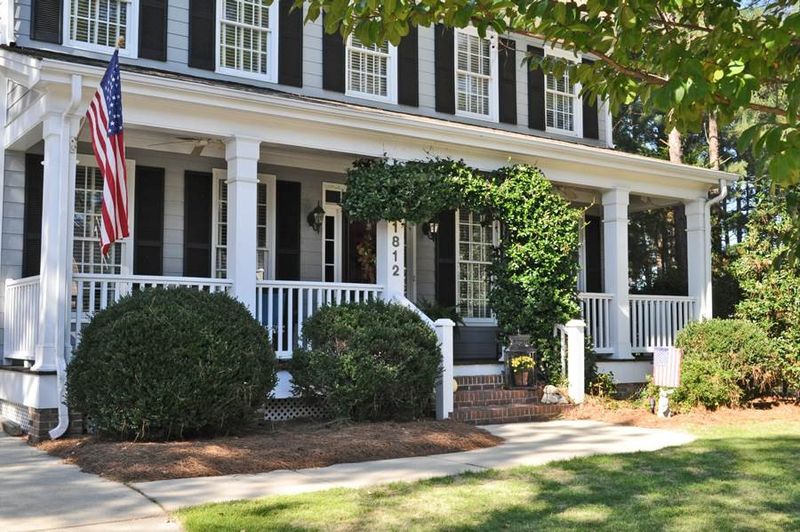 1812 Old College Cir, Wake Forest, NC 27587