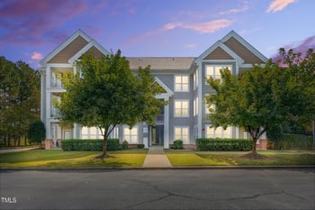 1812 Parkside Village Dr, Clayton, NC 27520