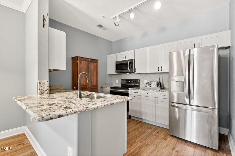 1812 Parkside Village Dr, Clayton, NC 27520
