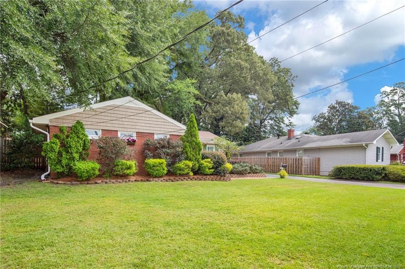 1812 Sunnyside Cir, Fayetteville, NC 28304