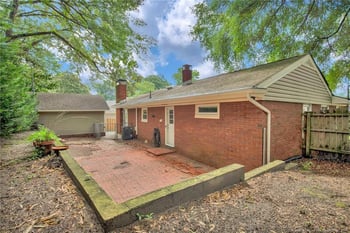 1812 Sunnyside Cir, Fayetteville, NC 28305