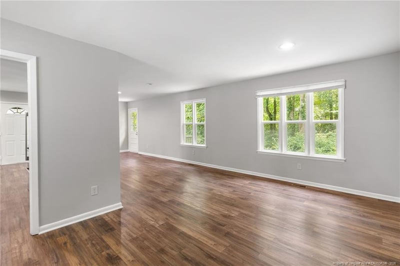 1812 Swann St, Fayetteville, NC 28303
