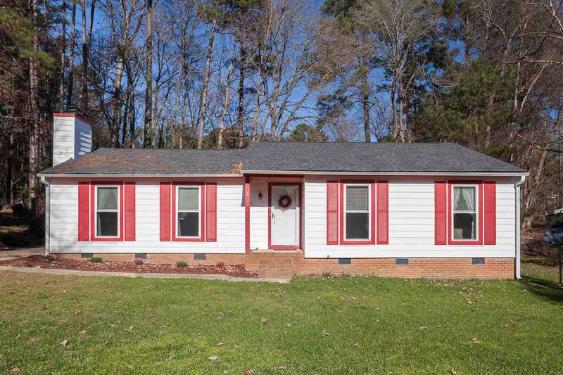 1812 Tarbert Dr, Cary, NC 27519