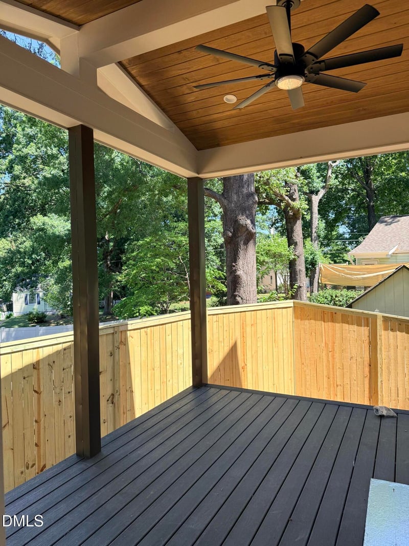 1813 Bennett St, Raleigh, NC 27604
