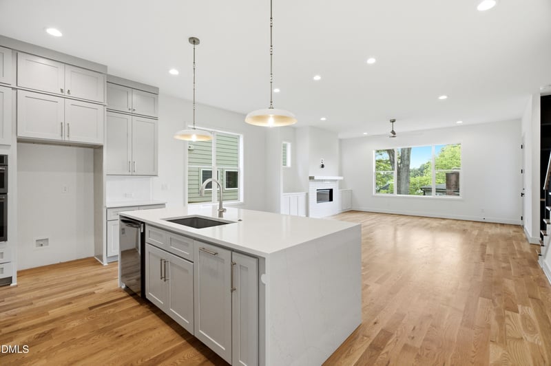 1813 Bennett St, Raleigh, NC 27604